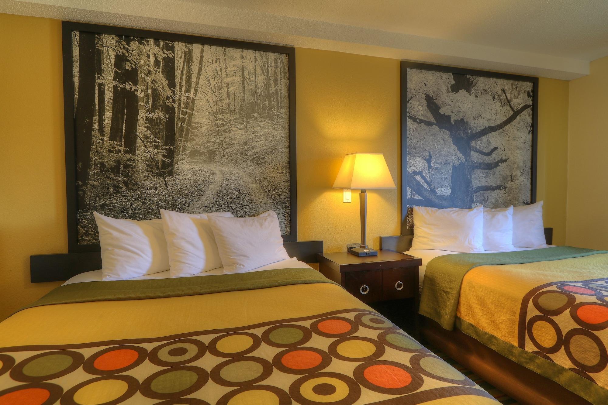 Super 8 By Wyndham Mt. Pleasant Hotell Mount Pleasant Eksteriør bilde