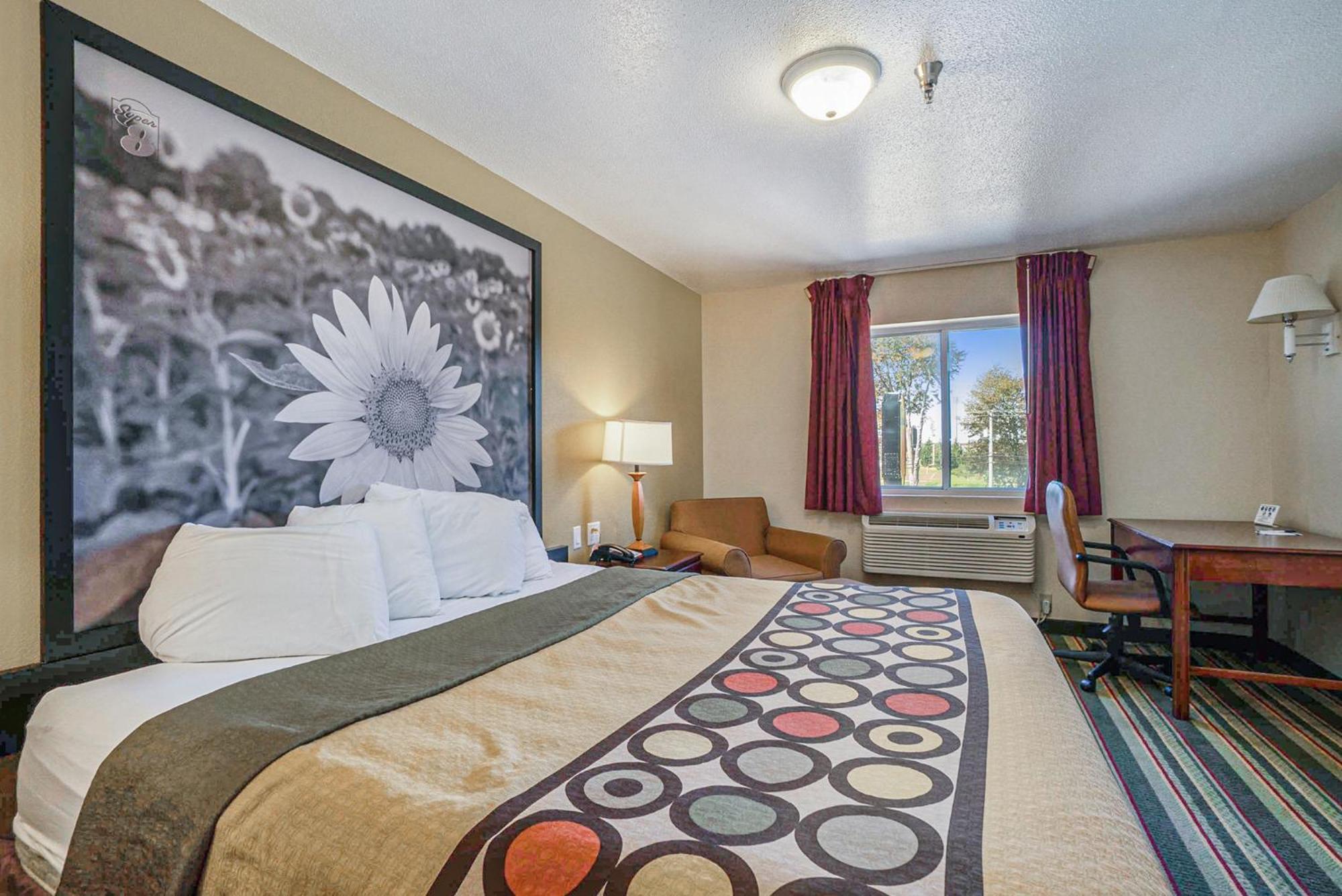 Super 8 By Wyndham Mt. Pleasant Hotell Mount Pleasant Eksteriør bilde