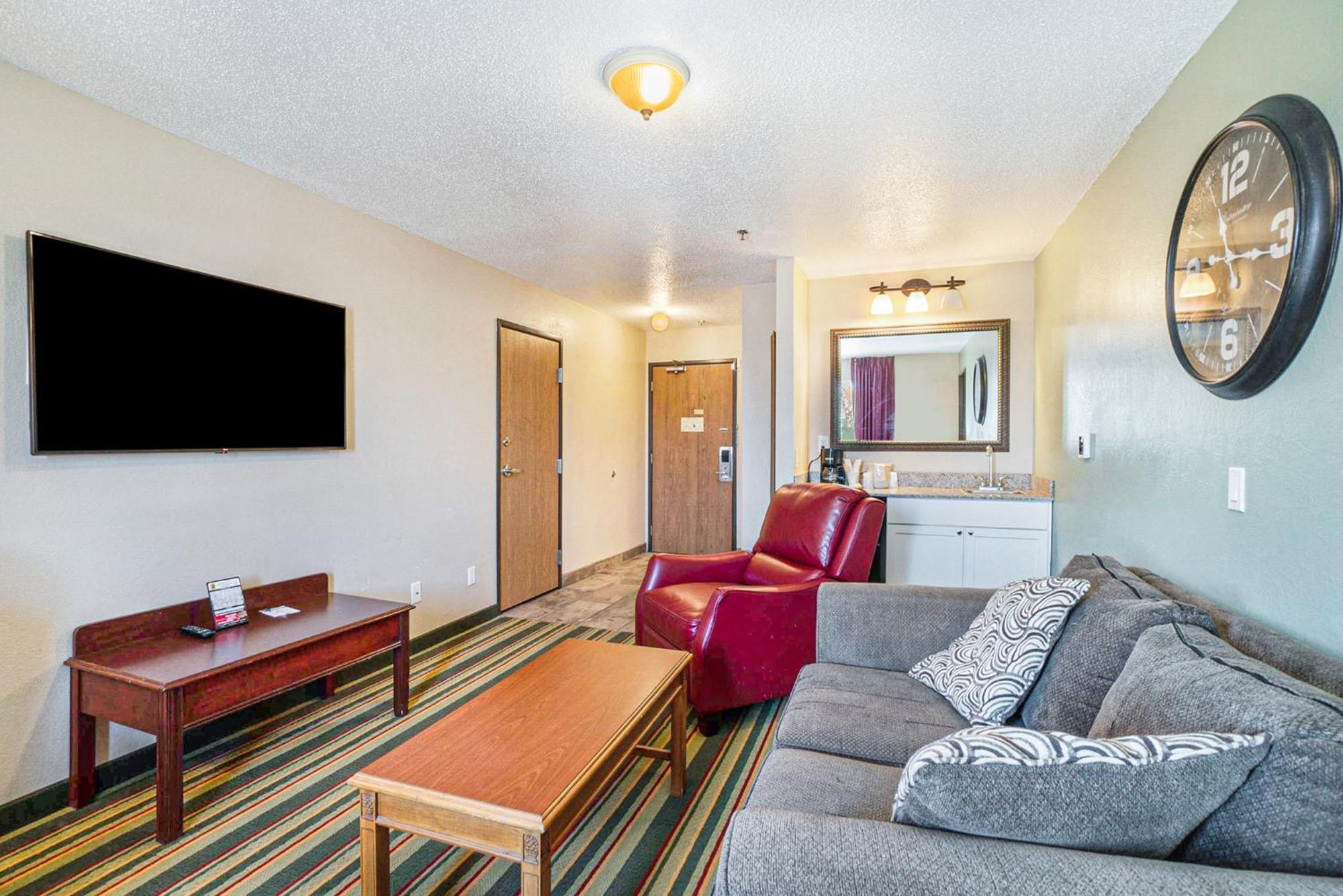 Super 8 By Wyndham Mt. Pleasant Hotell Mount Pleasant Eksteriør bilde