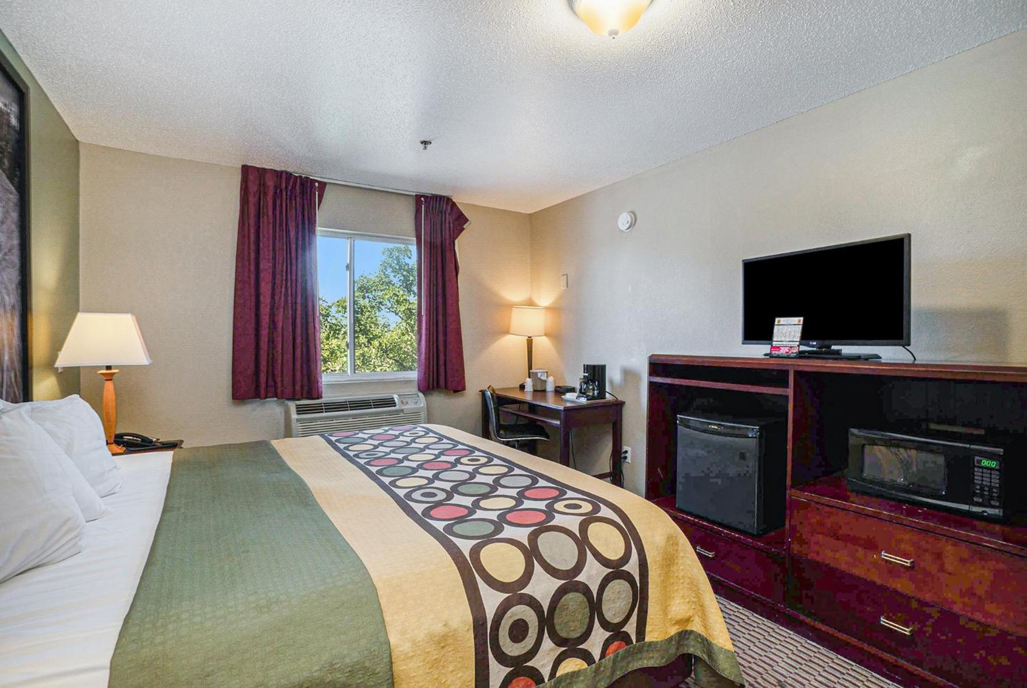 Super 8 By Wyndham Mt. Pleasant Hotell Mount Pleasant Eksteriør bilde