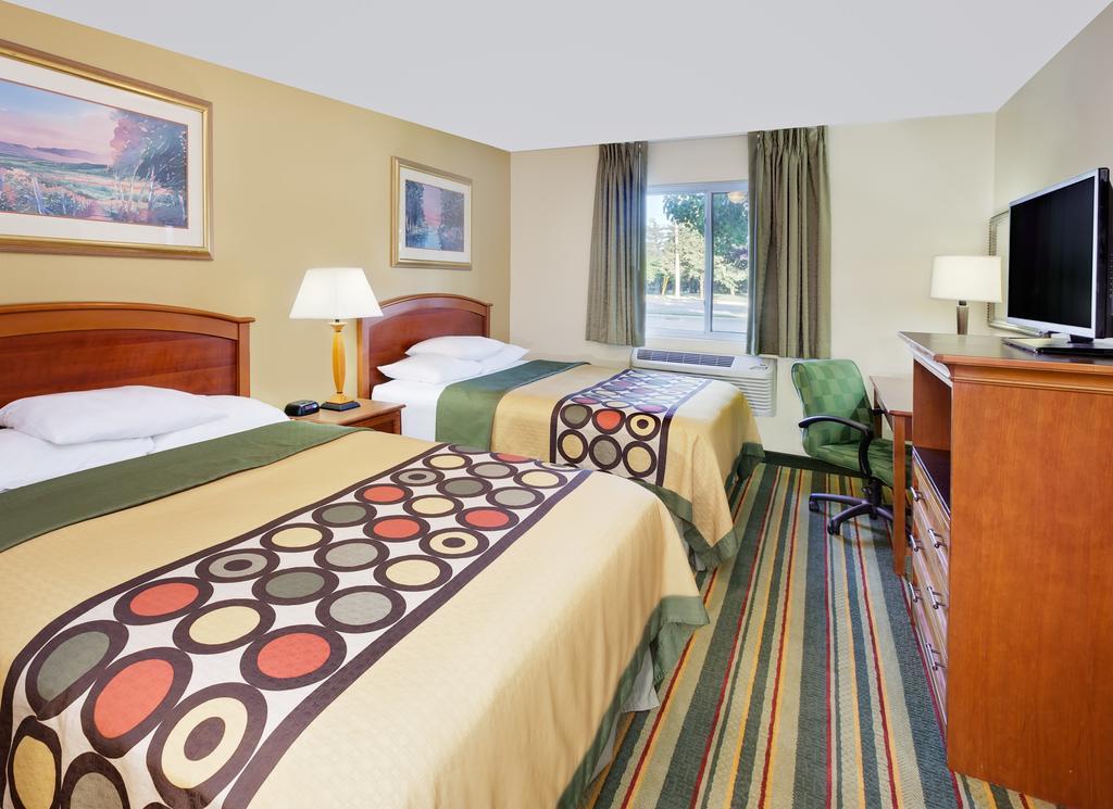 Super 8 By Wyndham Mt. Pleasant Hotell Mount Pleasant Eksteriør bilde